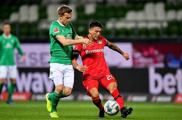 而且对参赛 而且对参赛